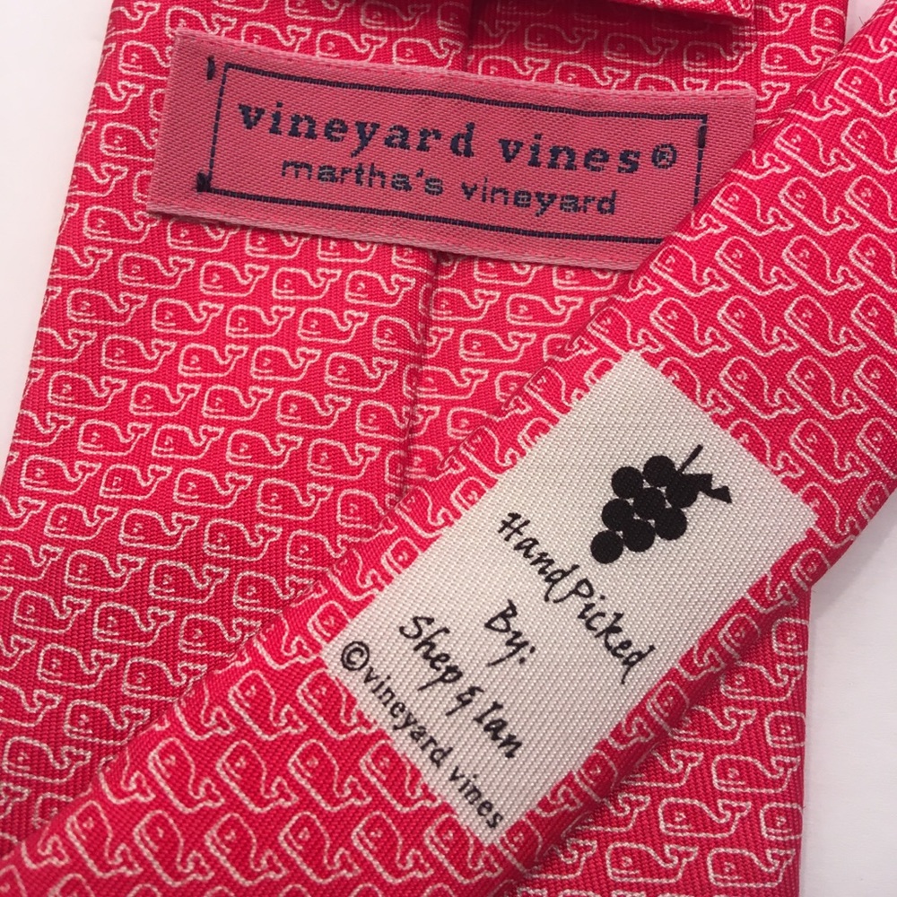 Vineyard Vines Whale Motif Preppy Trending Tie